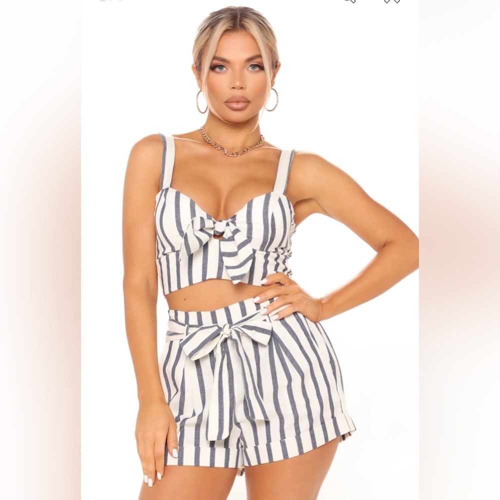 Fashion Nova Sipping That Bubbly Short Set - White/Blue Sized L